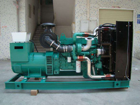 金湖1100kw康明斯柴油发电机组图片 金湖1100kw康明斯柴油发电机组图片